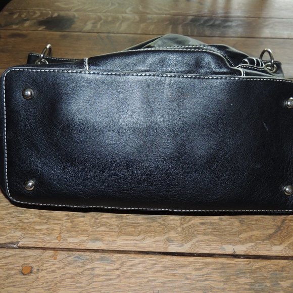 Maxx New York Black Leather Bag with Cream Stitching - Picture 4 of 4